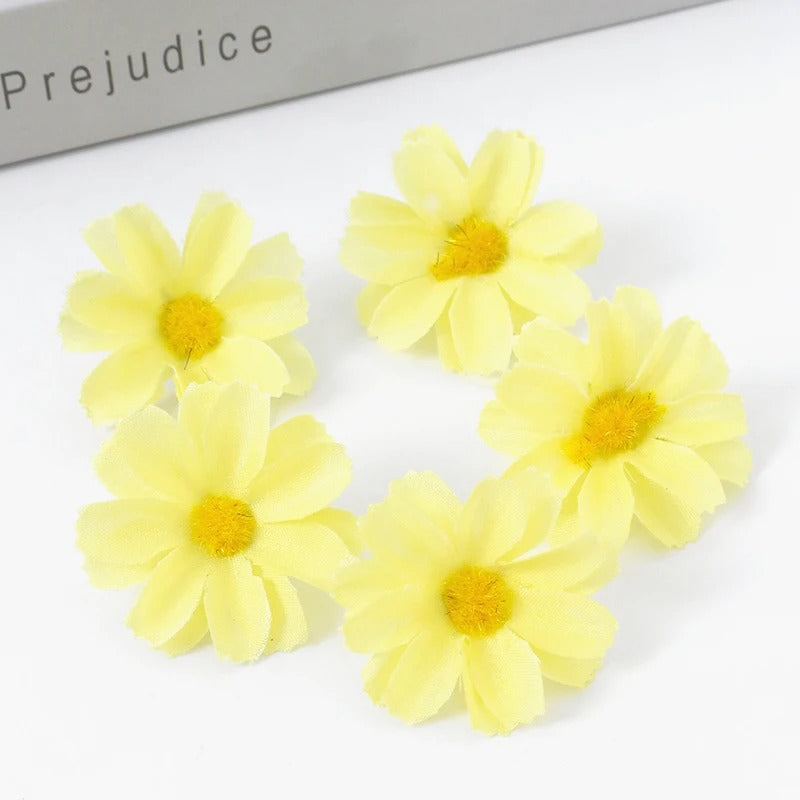 30/50Pcs Artificial Flowers Daisy Silk Flowers Decoration Party Wedding Decoration Home Party Daisy Floral Design Craft Supplies