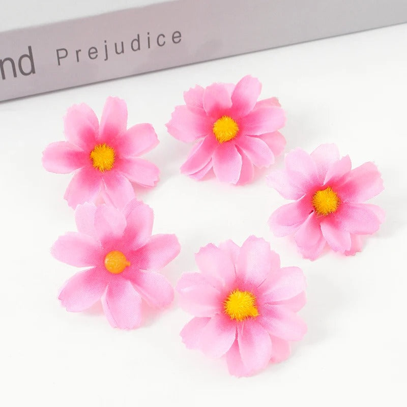 30/50Pcs Artificial Flowers Daisy Silk Flowers Decoration Party Wedding Decoration Home Party Daisy Floral Design Craft Supplies