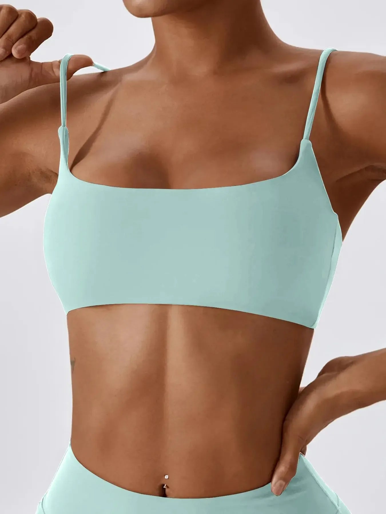 Women's Solid Wireless Sports Bra, Strappy Workout Bra, Sporty Breathable Comfortable Bra, Ladies Sportswear for Yoga Gym