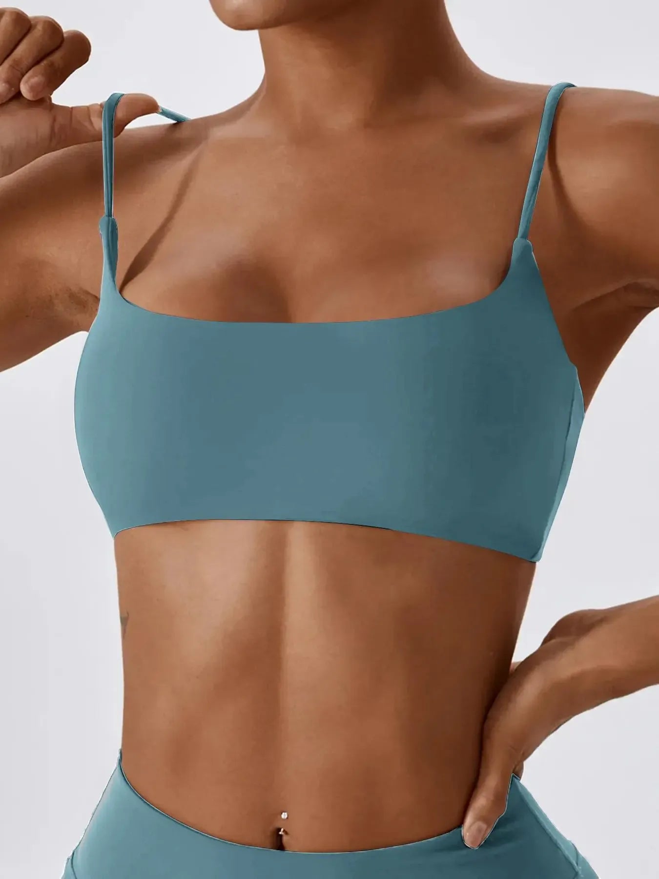 Women's Solid Wireless Sports Bra, Strappy Workout Bra, Sporty Breathable Comfortable Bra, Ladies Sportswear for Yoga Gym