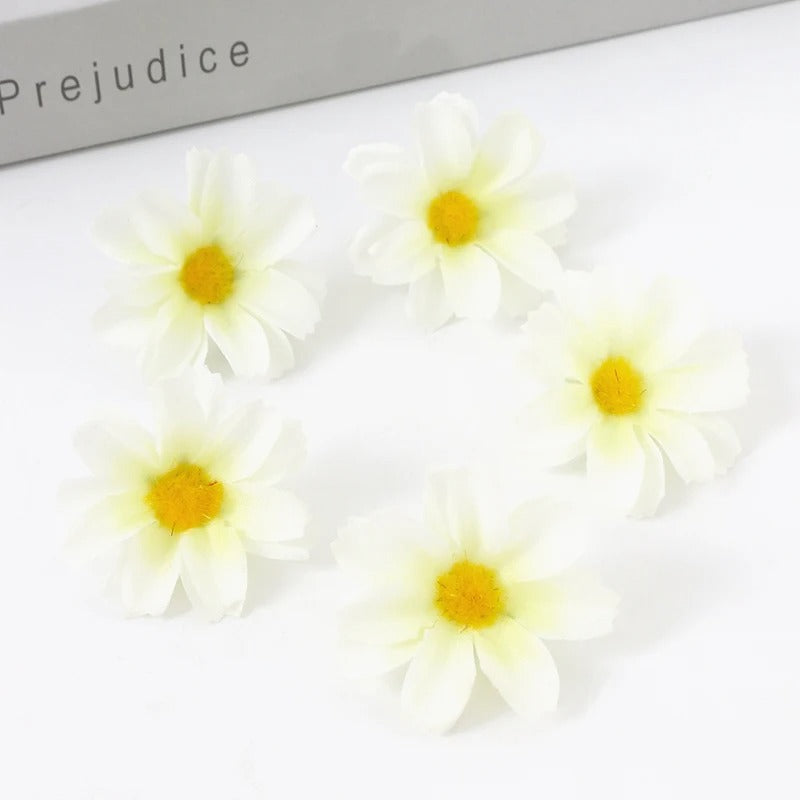 30/50Pcs Artificial Flowers Daisy Silk Flowers Decoration Party Wedding Decoration Home Party Daisy Floral Design Craft Supplies